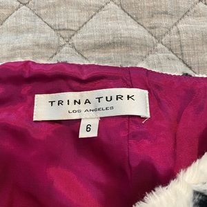 Beautiful skirt, worn once . Cute lace back